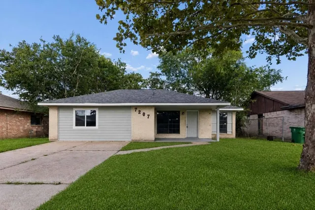 Popular Northwood Manor Real Estate