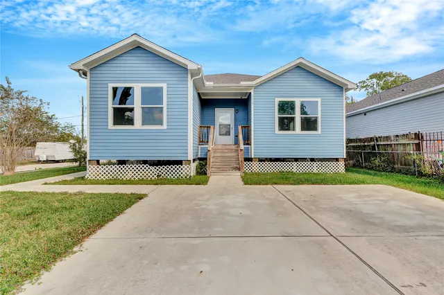 Expensive Chatwood Place Sec 05 Real Estate