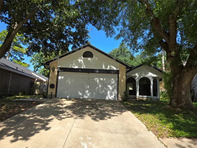 Popular Ashford Hills Real Estate