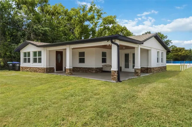 Popular LOS TERRANOS Real Estate