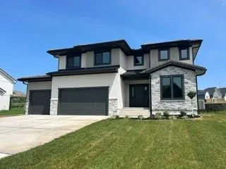 Popular Lakewood- Chapel Ridge Hills Real Estate