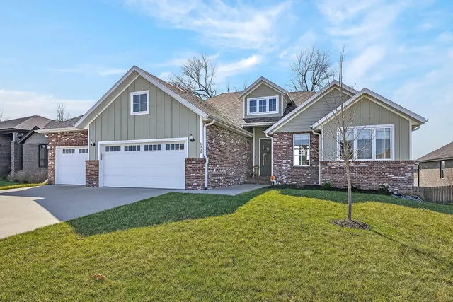 Popular Anthony Park Real Estate