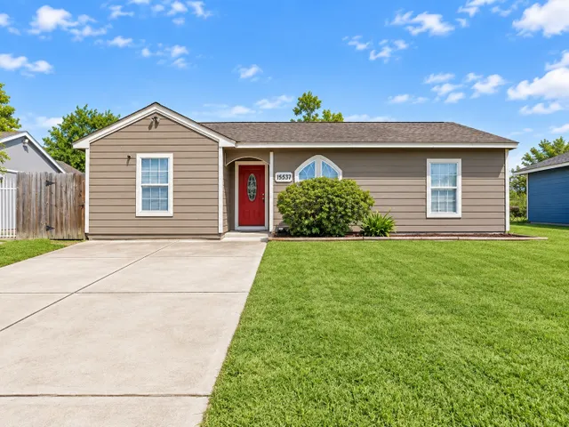 Popular Shadowglen Sec 01 Real Estate