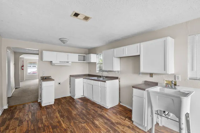 Popular Lincoln Heights Add Real Estate