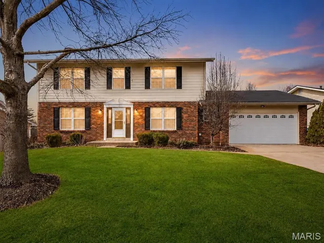 Popular River Bend Estate  Real Estate