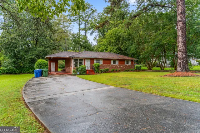 Expensive West Manor Real Estate