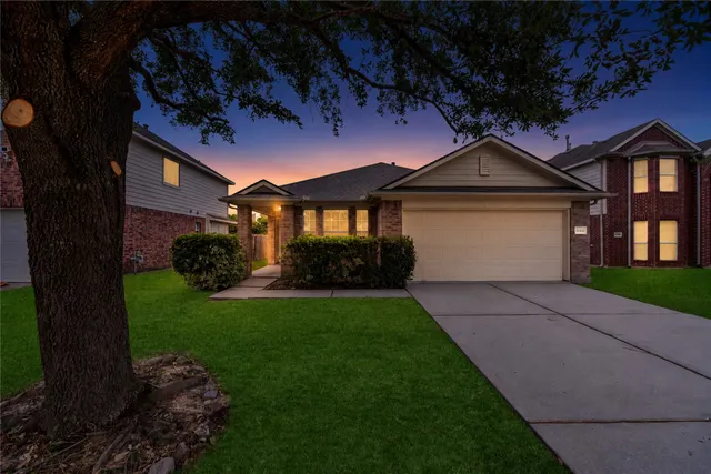 Popular Grants Trace Real Estate