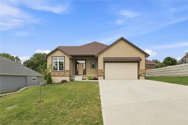 Popular Candlelight Ridge Real Estate
