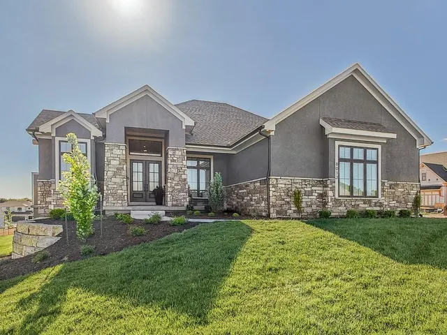 Expensive Bristol Highlands Real Estate