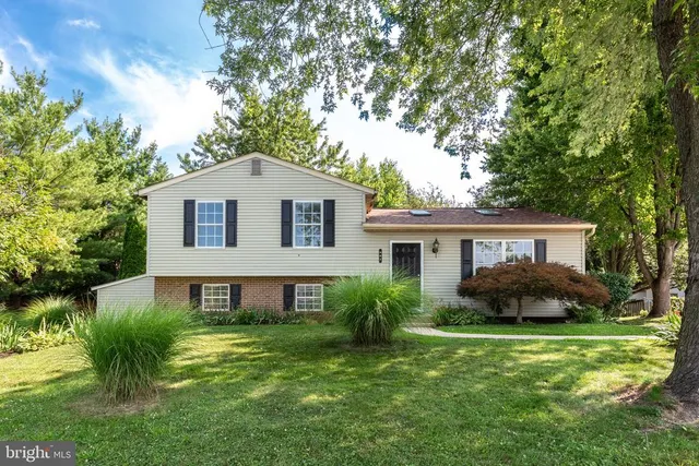 Popular Whispering Meadows Real Estate