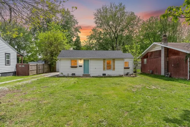 Popular Melrose Place Real Estate