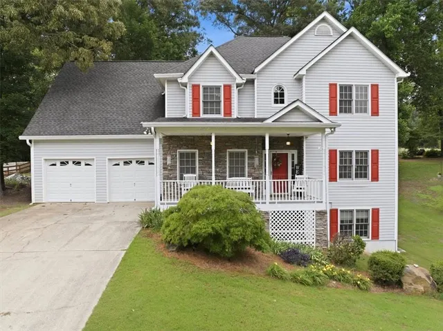 Popular Creekside Golf and Country Club Real Estate