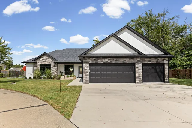 Expensive HALLSVILLE ORIGINAL TOWN Real Estate