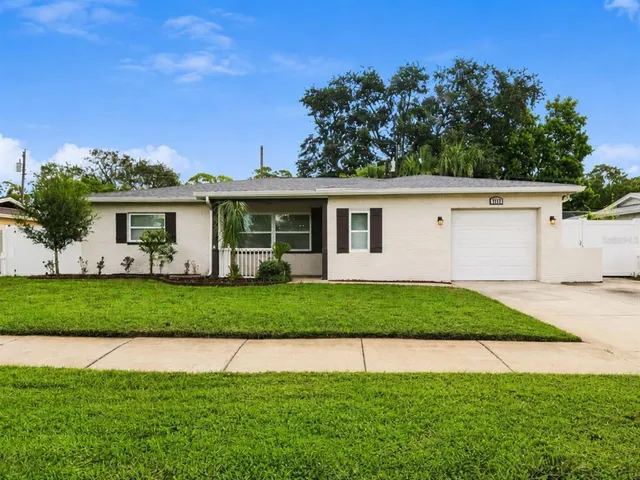 Popular LAKE PEARL ESTATES Real Estate