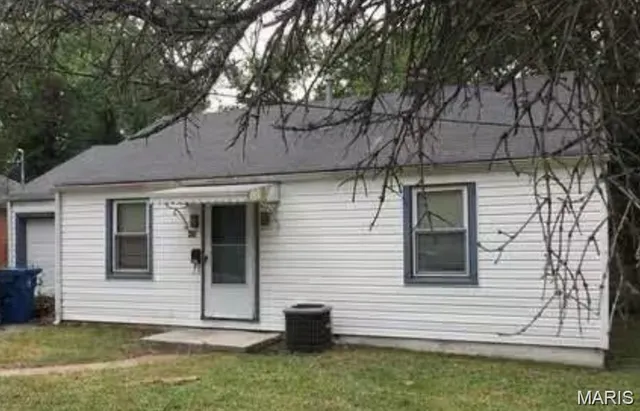 Popular Marland Place Real Estate