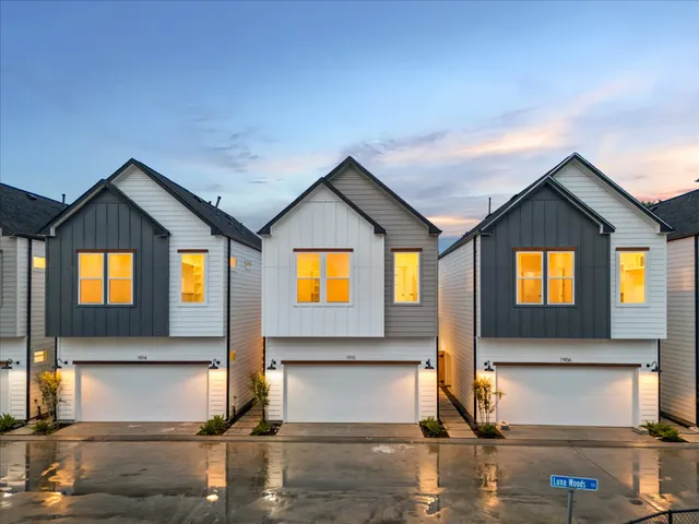 Expensive Johanna Place Real Estate
