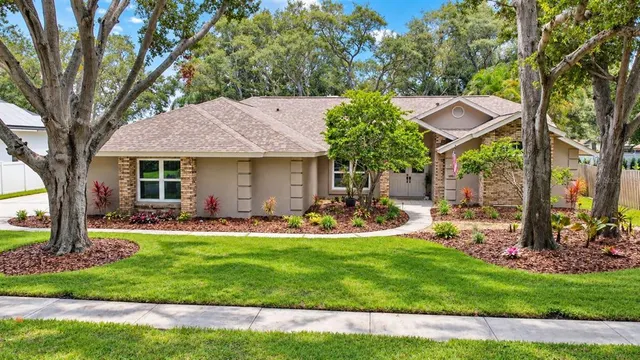 Popular WINDTREE OAKS Real Estate