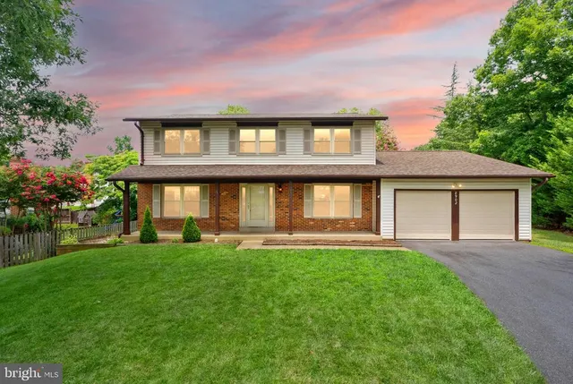Popular Rolling Valley Real Estate