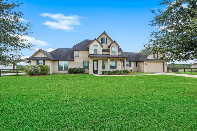 Popular Bayou Trails Estates Real Estate