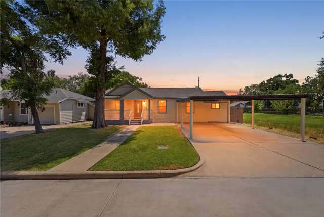 Popular Pasadena Heights Sec 02 Real Estate