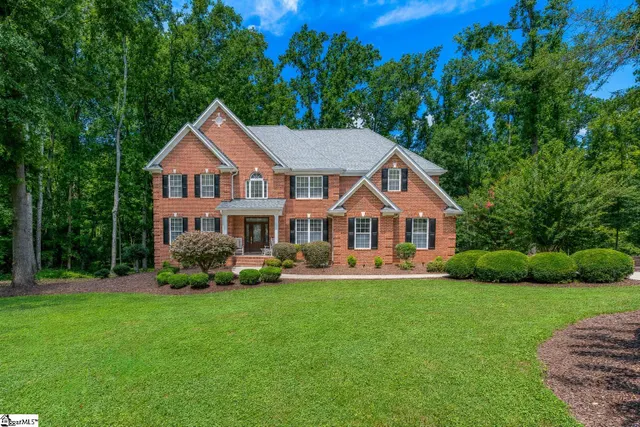 Popular Country Club Place Real Estate