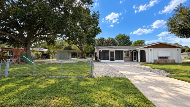 Popular HOLIDAY HEIGHTS 2ND ADD Real Estate