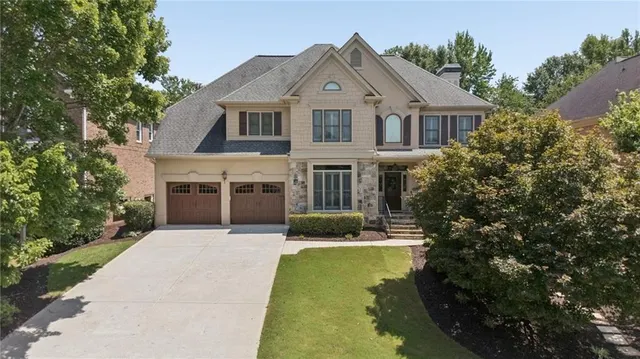 Popular Christopher Robbins Real Estate