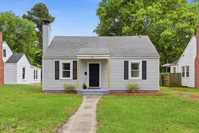 Popular Park Court Real Estate