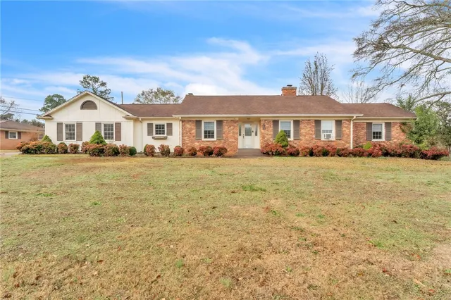 Popular Stonewall Woods Real Estate