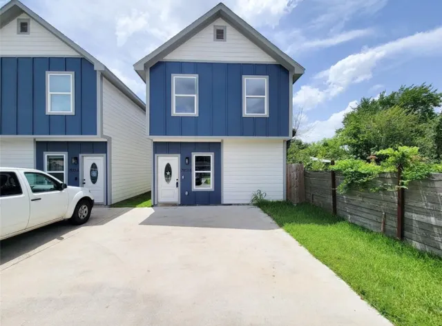 Popular Hirsch Ests Real Estate