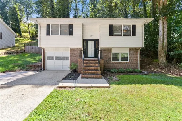 Popular CLEARVIEW HEIGHTS Real Estate