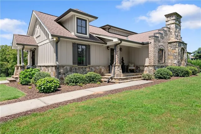 Popular Private Estate Real Estate