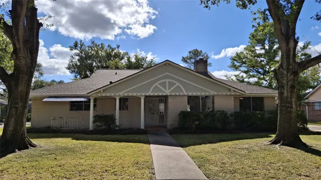 Popular Sharpstown Country Club Estate Real Estate