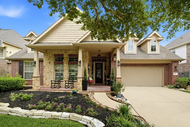 Popular Auburn Lakes Reserve Sec 03 Real Estate