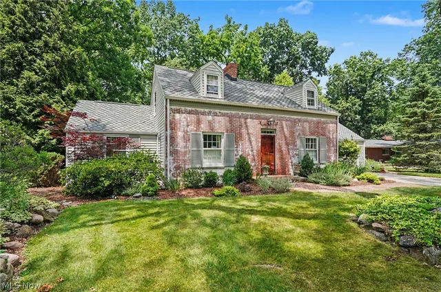 Popular Silver Lake Estates Real Estate