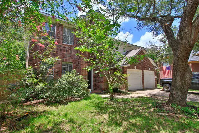 Popular Imperial Oaks Real Estate