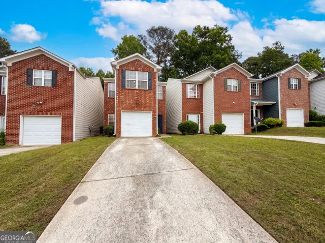 Expensive WINDSOR FORREST Real Estate