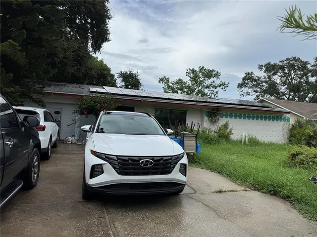 Popular SUNSET LAKE ESTATES Real Estate