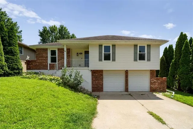 Popular Walnut View Real Estate