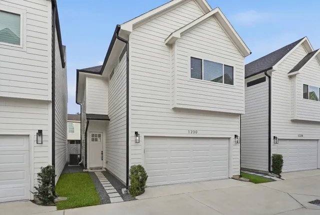 Popular Ryon Grove Real Estate