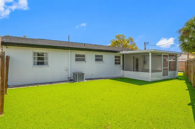 Popular HOLLIDAY VILLAGE SEC 1 Real Estate