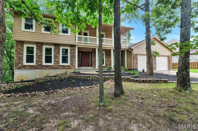 Popular Lochmoor Resub Real Estate