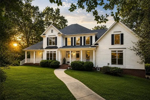 Popular Alcovy Mist Real Estate