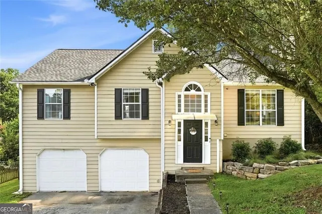 Popular FALCON HILL Real Estate