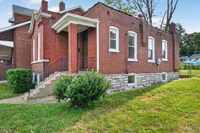 Popular Usona Heights Real Estate