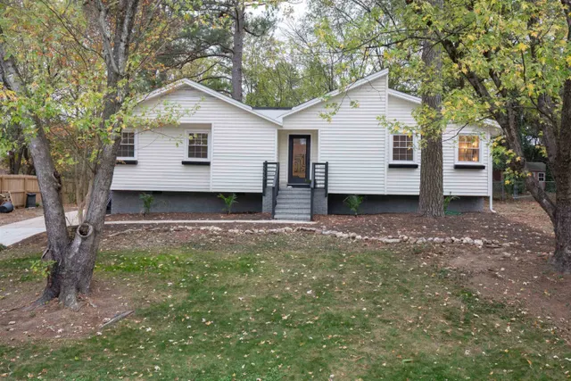 Popular Falls Church Real Estate