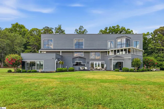Expensive Country Place Real Estate