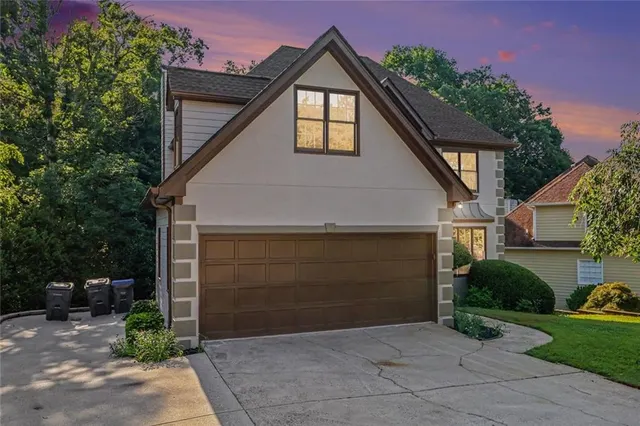 Popular SECRET COVE Real Estate