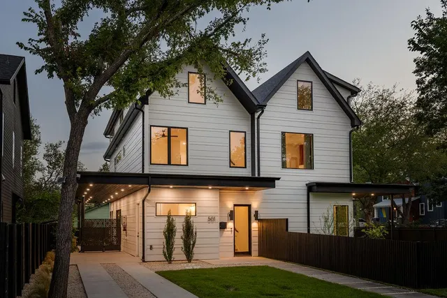 Popular Hyde Park Real Estate