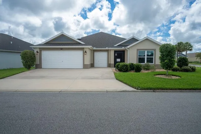 Popular VILLAGES OF SOUTH OAKS Real Estate